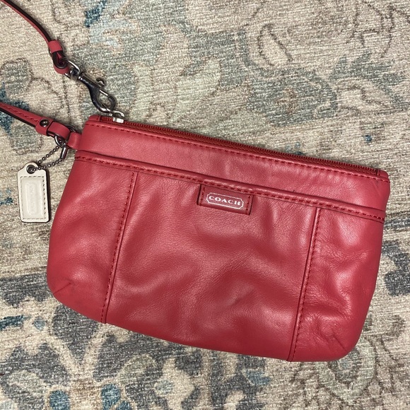 vintage pink coach wristlet